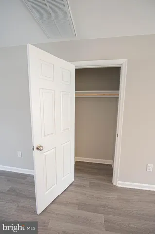 a view of a livingroom with an entryway