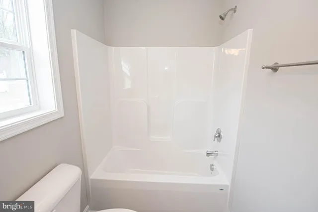 a view of utility room