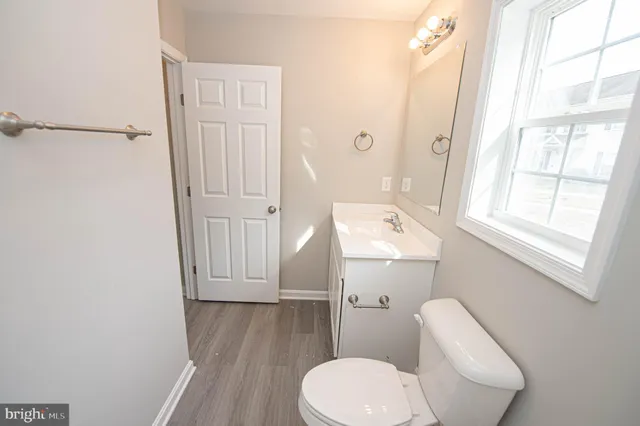 a view of empty room with window