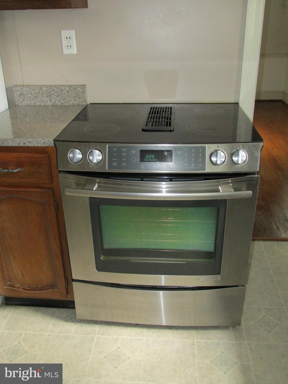 3006 Dunmore Road Baltimore, MD 21222 - Photo 11 of 42