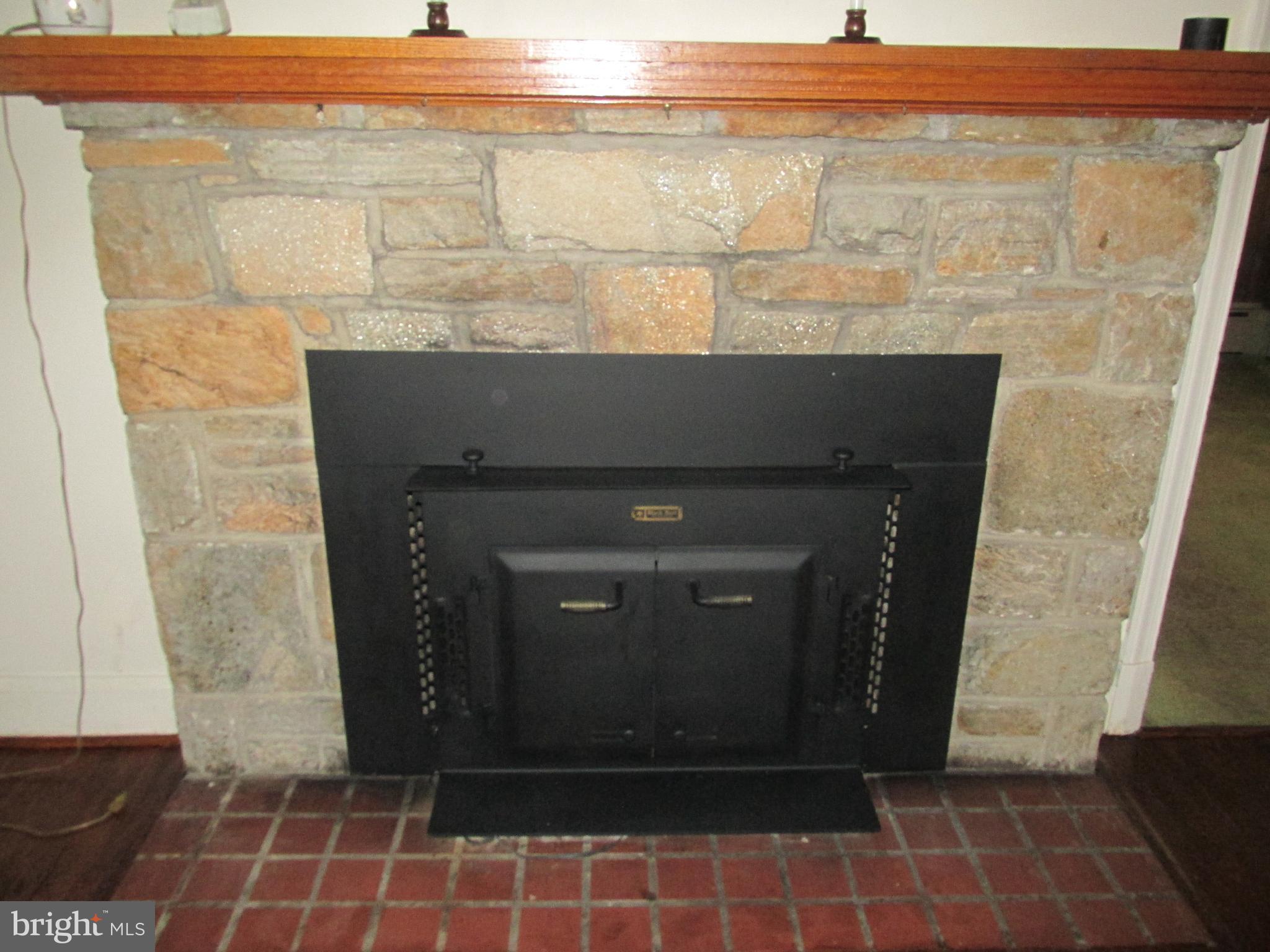 3006 Dunmore Road Baltimore, MD 21222 - Photo 3 of 42