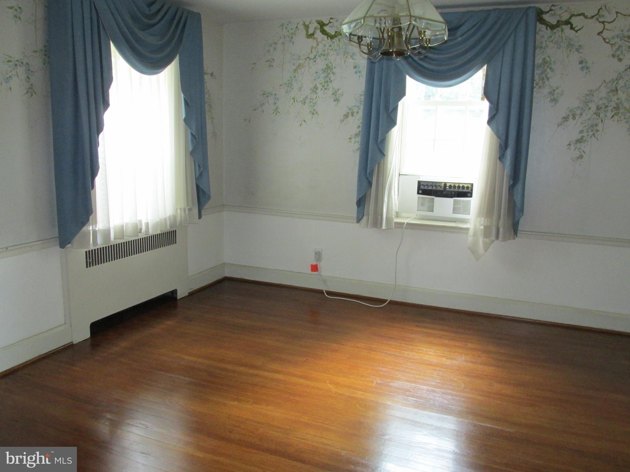 3006 Dunmore Road Baltimore, MD 21222 - Photo 4 of 42
