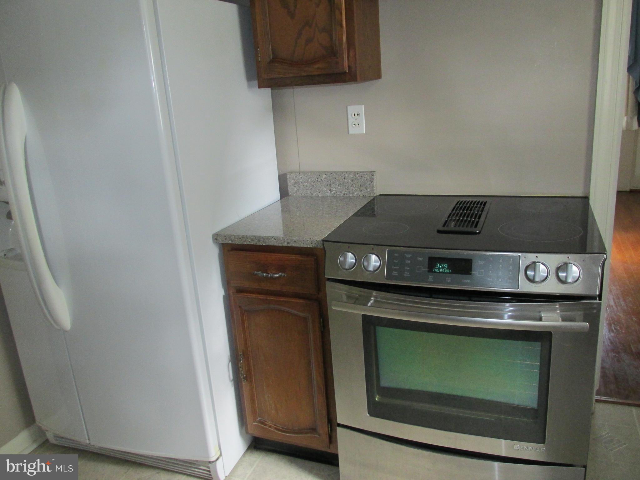3006 Dunmore Road Baltimore, MD 21222 - Photo 10 of 42