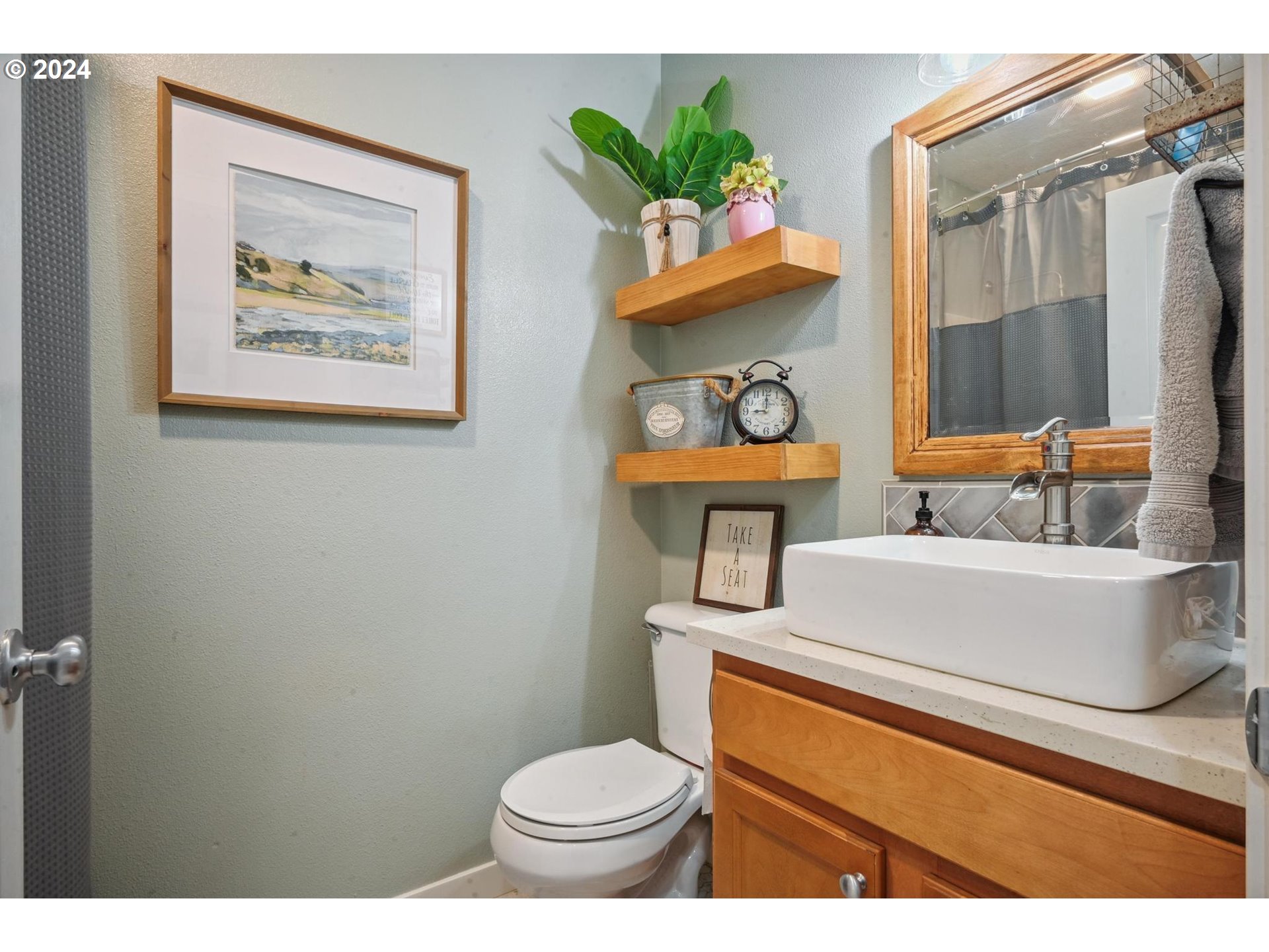 312 Division Street Northeast Silverton, OR 97381 - Photo 20 of 38