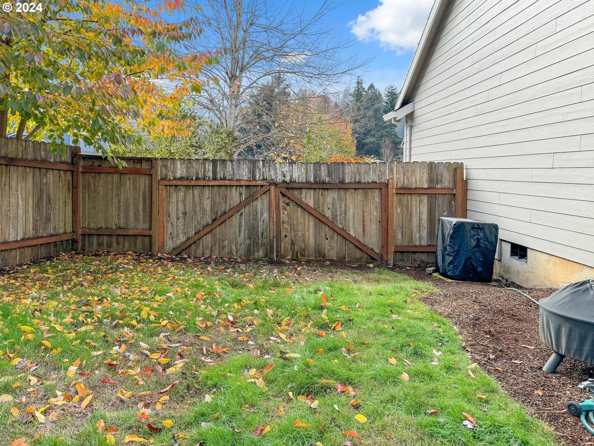 312 Division Street Northeast Silverton, OR 97381 - Photo 36 of 38
