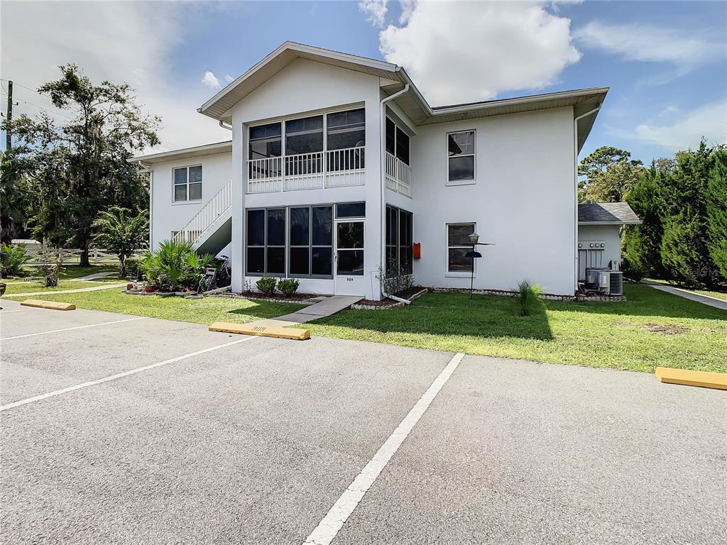 909 Southeast Mayo Dr Unit 105  