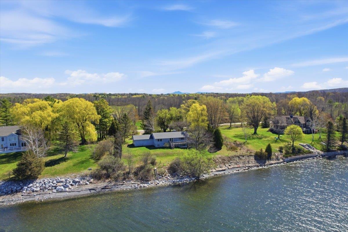 481 Hills Point Road Charlotte, VT 05445 - Photo 6 of 57