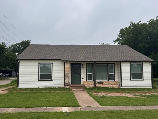 $2,750 | 410 South Hannaford Street, Granbury, TX 76048
