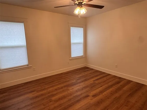 $2,750 | 410 South Hannaford Street, Granbury, TX 76048