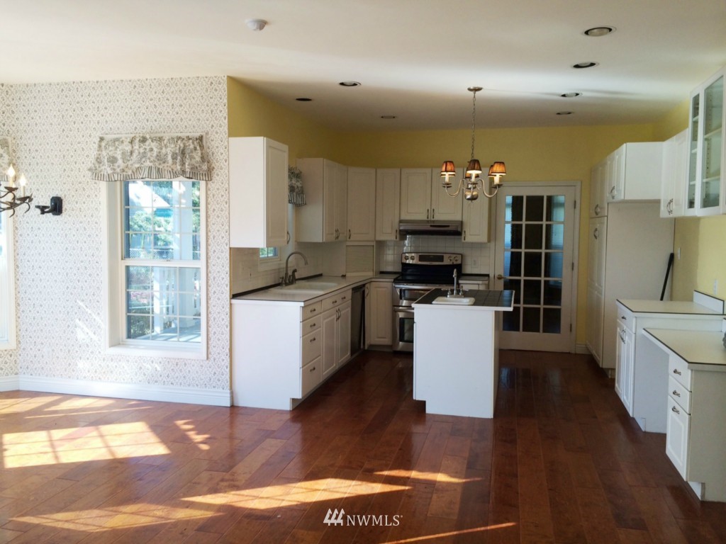 9547 Morgan Road Northeast Moses Lake, WA 98837 - Photo 2 of 22 Gallery Image 2