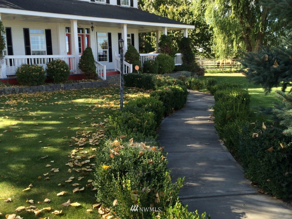 9547 Morgan Road Northeast Moses Lake, WA 98837 - Photo 17 of 22 Gallery Image 17