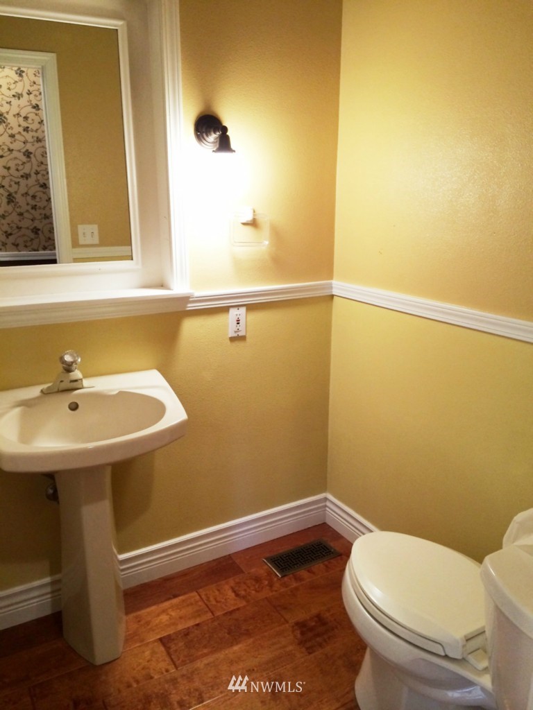9547 Morgan Road Northeast Moses Lake, WA 98837 - Photo 7 of 22 Gallery Image 7