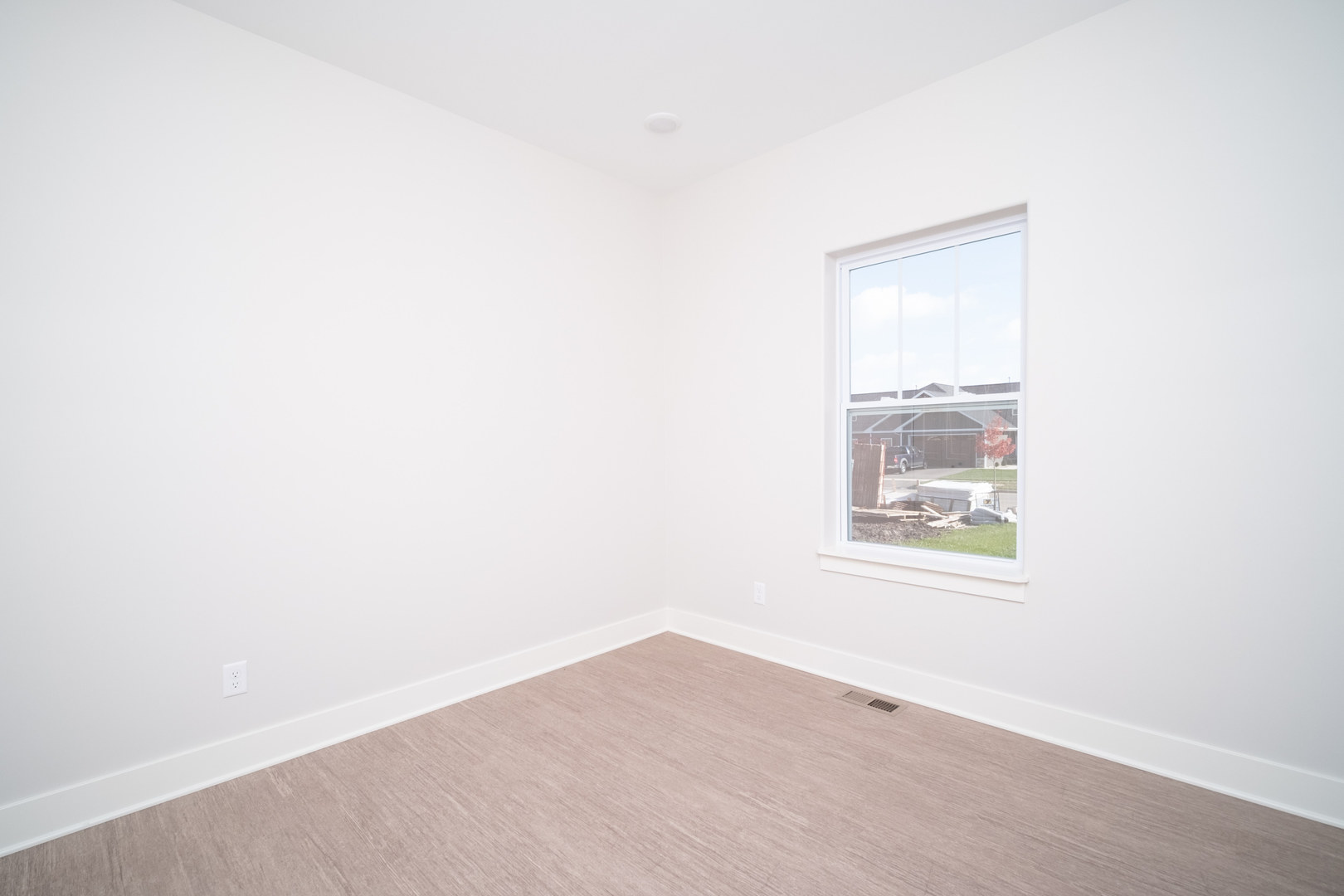 607 Anjali Court, Unit R Sycamore, IL 60178 - Photo 15 of 24 Gallery Image 15