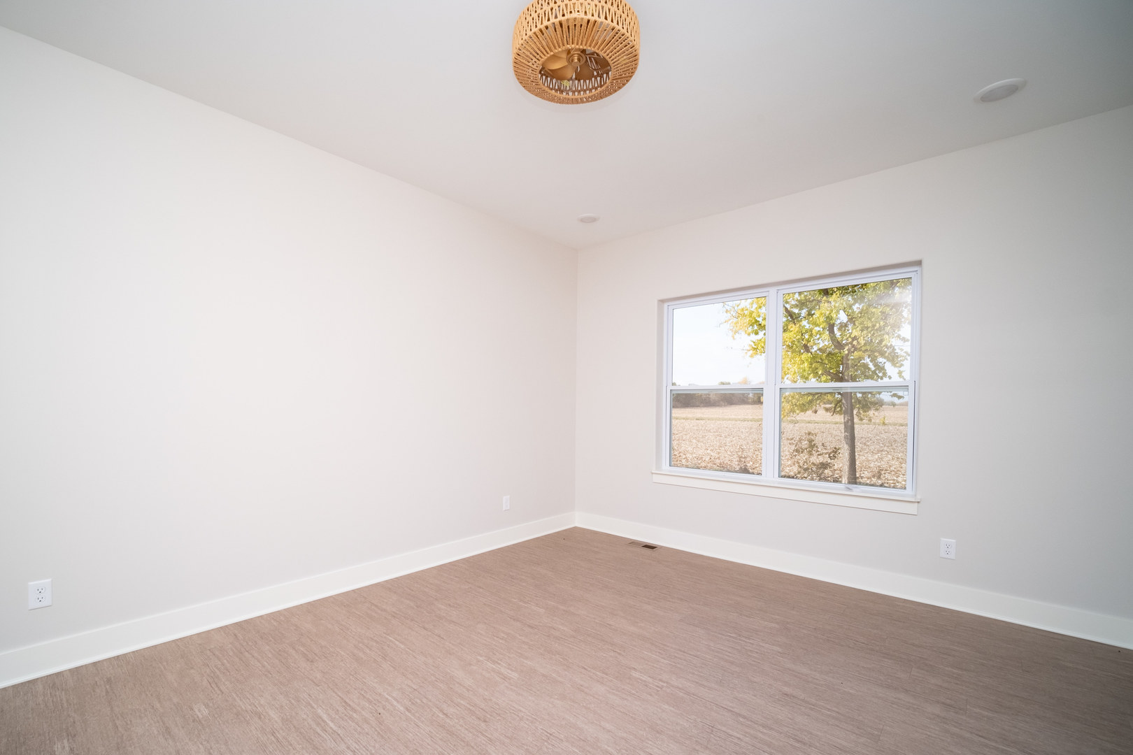 607 Anjali Court, Unit R Sycamore, IL 60178 - Photo 8 of 24 Gallery Image 8