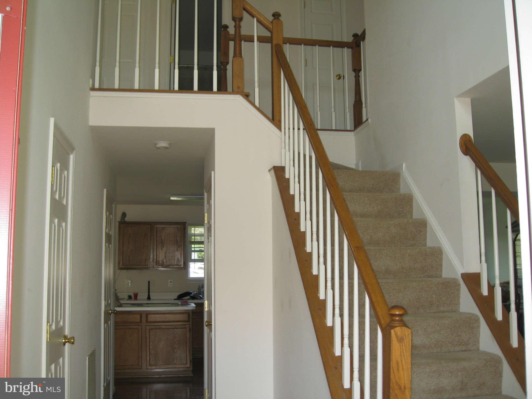 8024 Folkstone Road Manassas, VA 20111 - Photo 4 of 20 Interior (General)