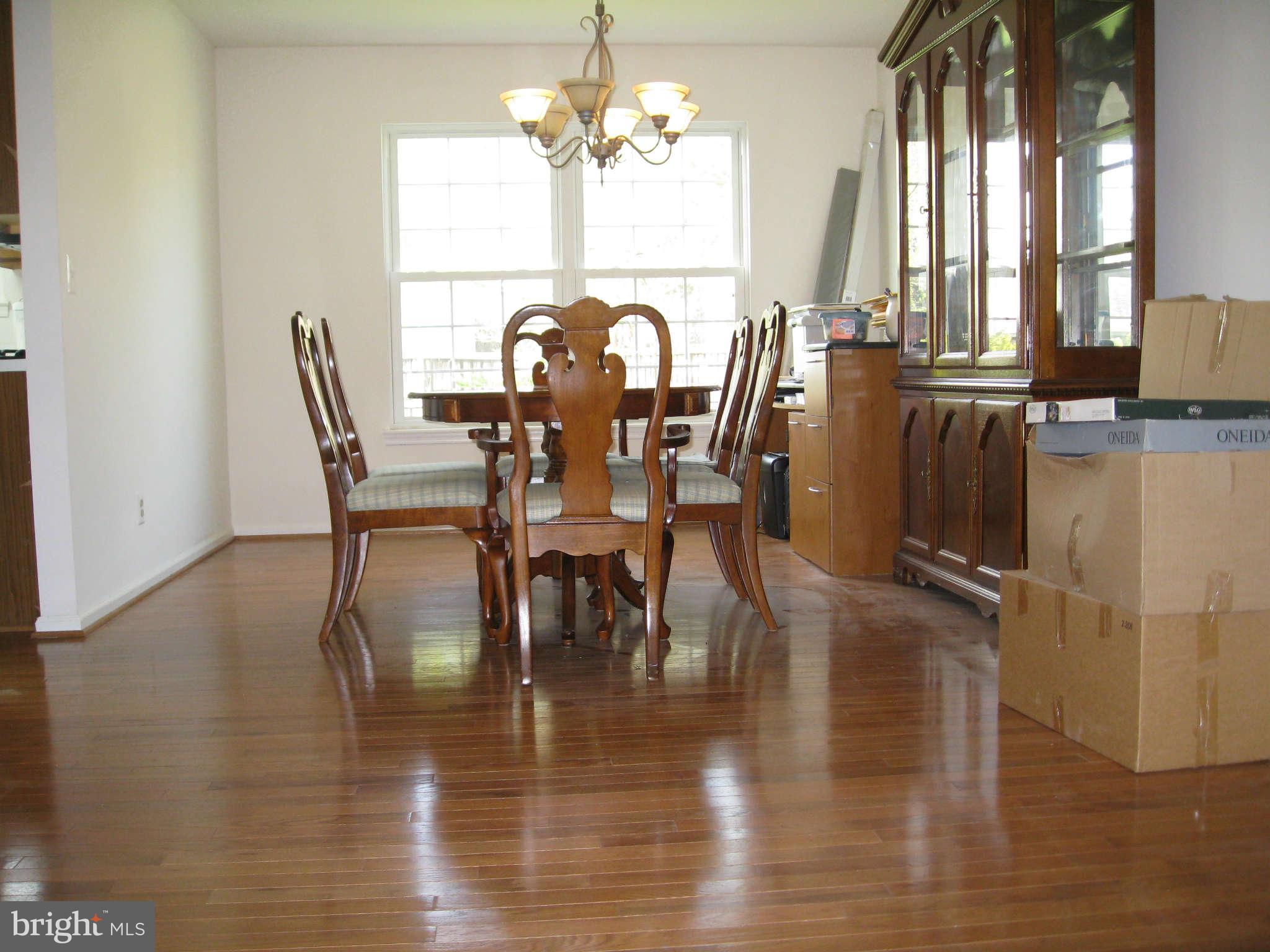 8024 Folkstone Road Manassas, VA 20111 - Photo 10 of 20 Dining Room