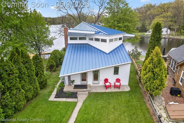 $499,900 | 11505 Sunset Boulevard, Pinckney, MI 48169