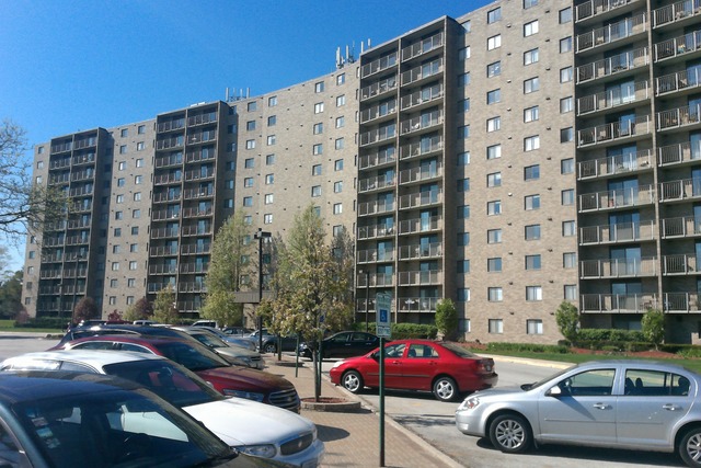 6340 Americana Drive, Unit 1019 Willowbrook, IL 60527 - Photo 1 of 21