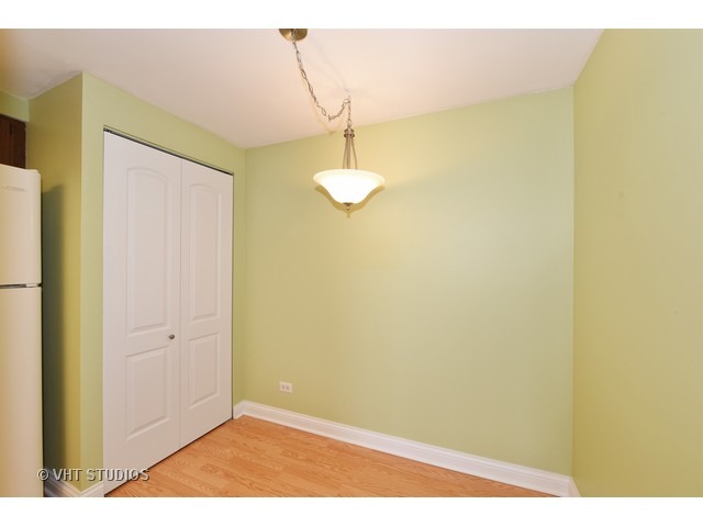 6340 Americana Drive, Unit 1019 Willowbrook, IL 60527 - Photo 9 of 21