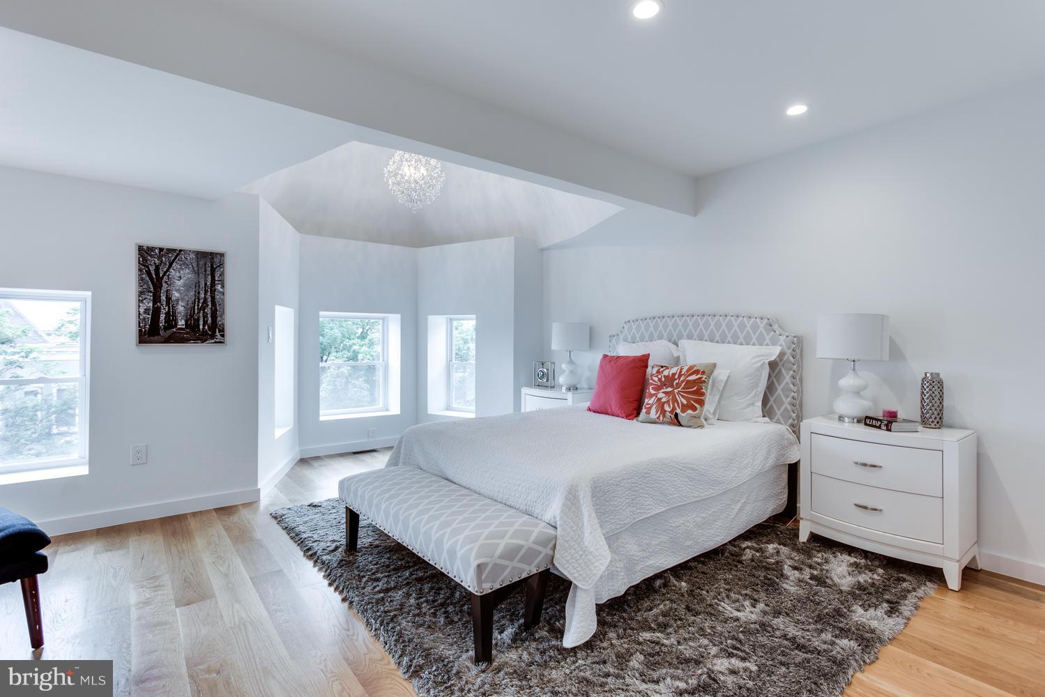 59 Randolph Place Northwest, Unit PH Washington, DC 20001 - Photo 19 of 27