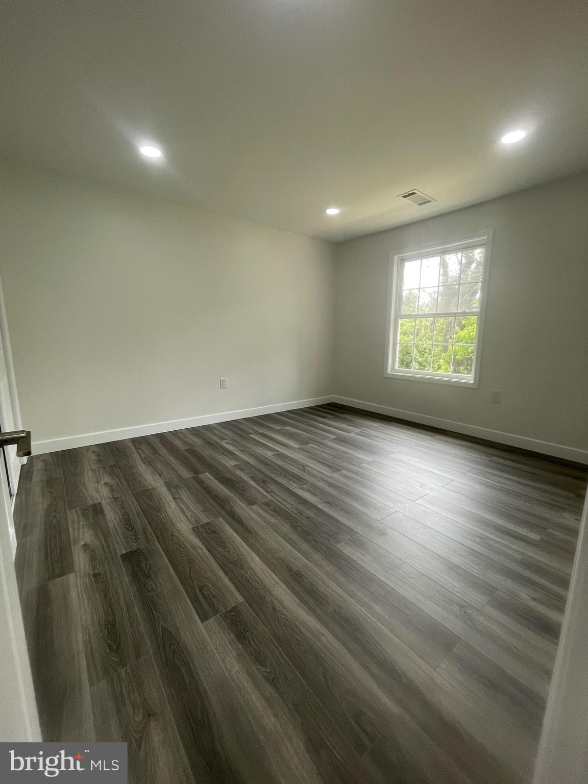 3811 Swann Road, Unit 202 Suitland, MD 20746 - Photo 29 of 38