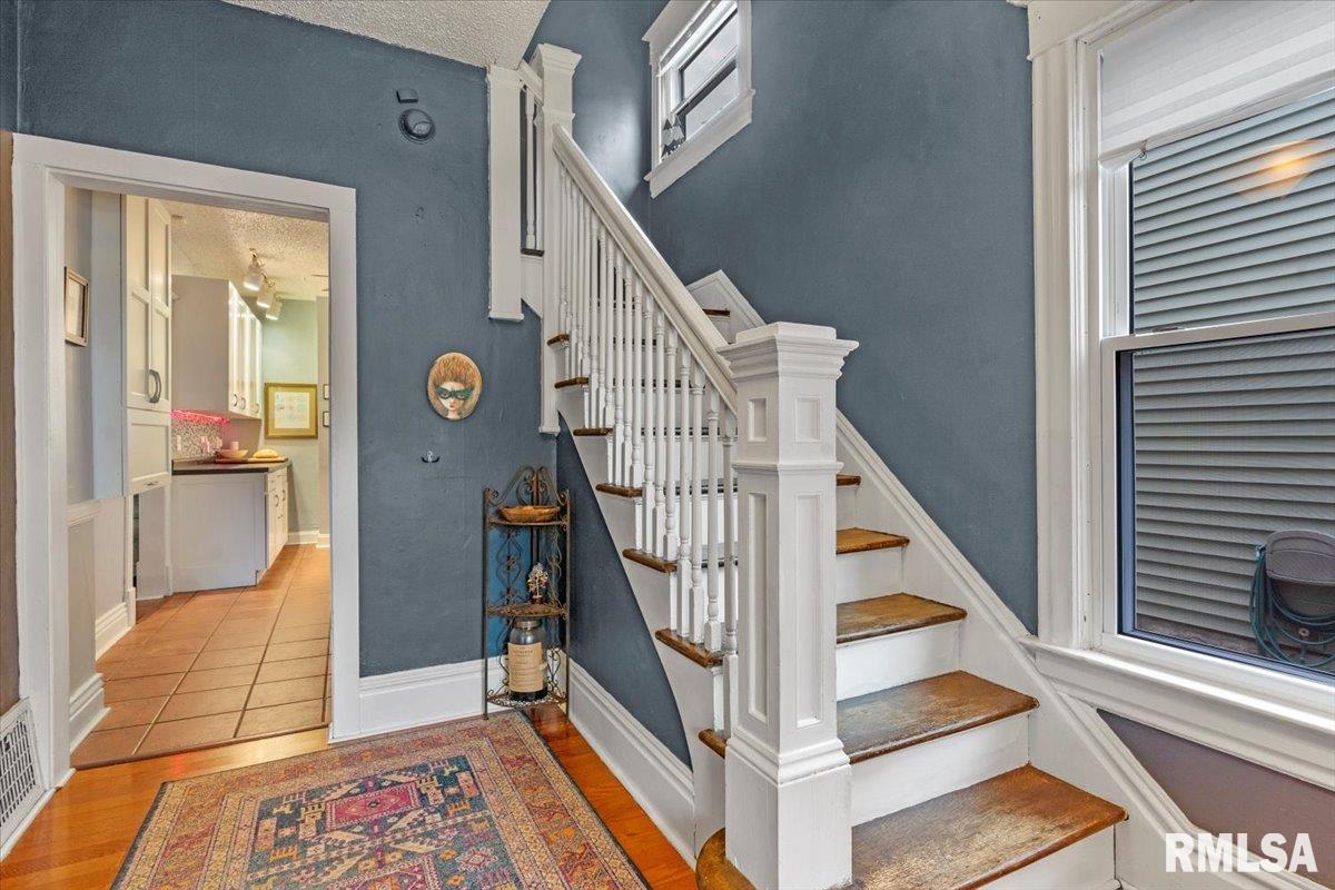 628 South State Street Springfield, IL 62704 - Photo 9 of 44