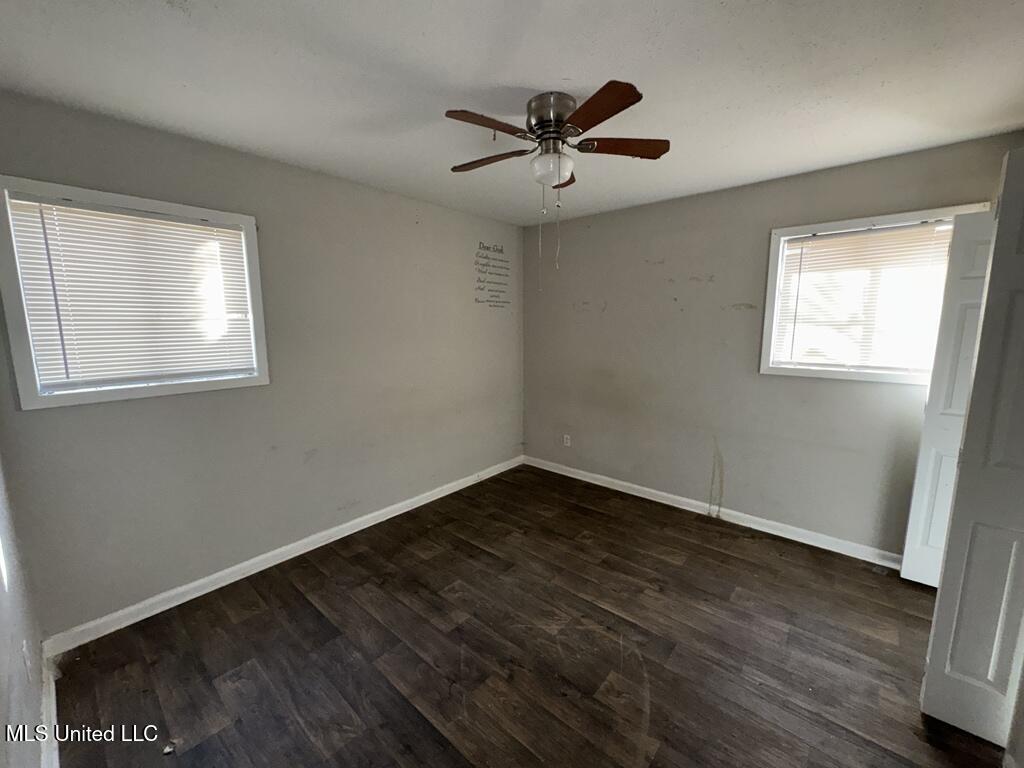 921 Westway Street Jackson, MS 39212 - Photo 5 of 15 2026_01_12_12_57_46