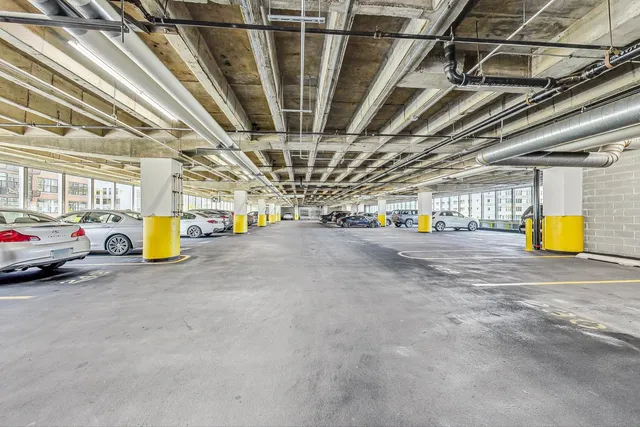 $3,500 | 500 West Superior Street, Unit 1804, Chicago, IL 60654