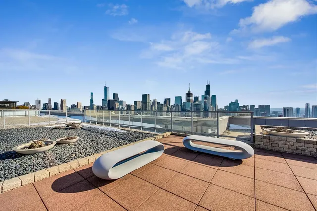 $3,500 | 500 West Superior Street, Unit 1804, Chicago, IL 60654