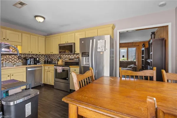 $255,000 | 1597 Trinity Garden Circle, Clemmons, NC 27012