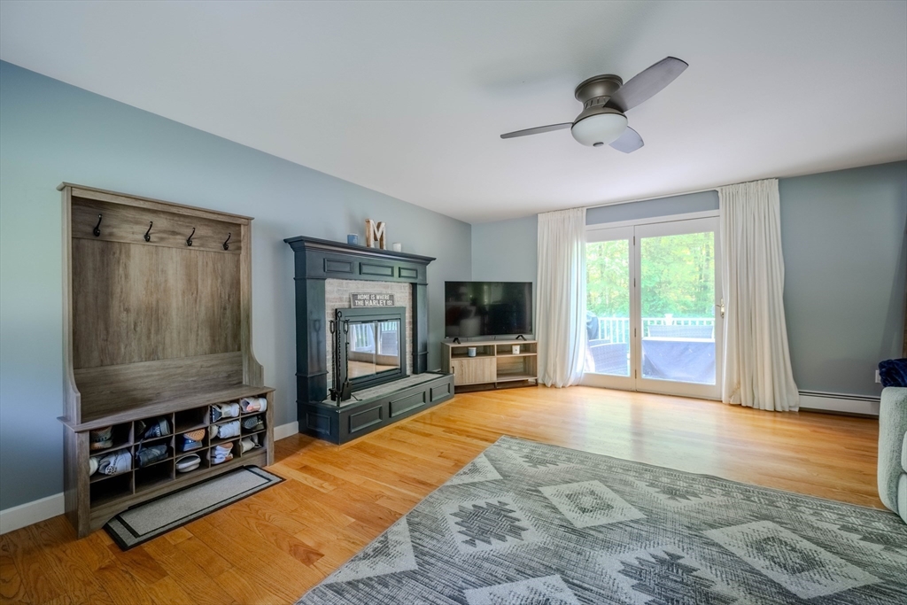 9 Brookside Road Tyngsboro, MA 01879 - Photo 5 of 41 Gallery Image 5