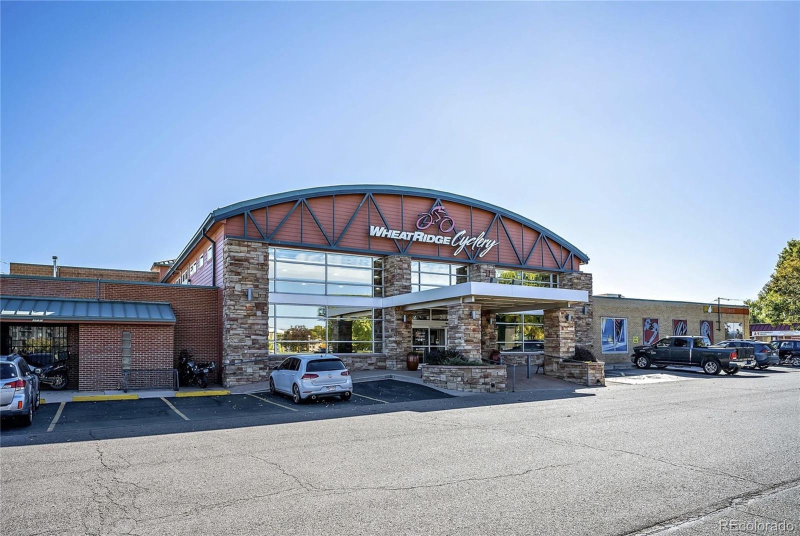 10187 West 38th Avenue Wheat Ridge, CO 80033 - Photo 42 of 50 a view of a house with sitting area