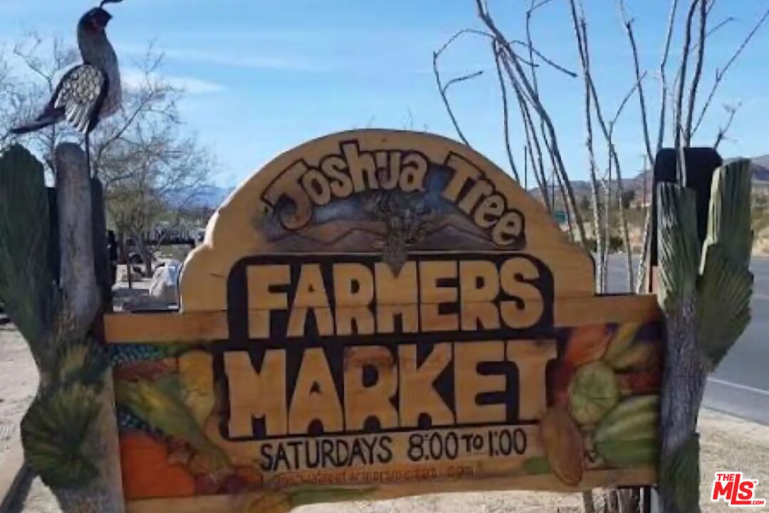 61855 Valley View Circle Joshua Tree, CA 92252 - Photo 59 of 59 a view of a street sign