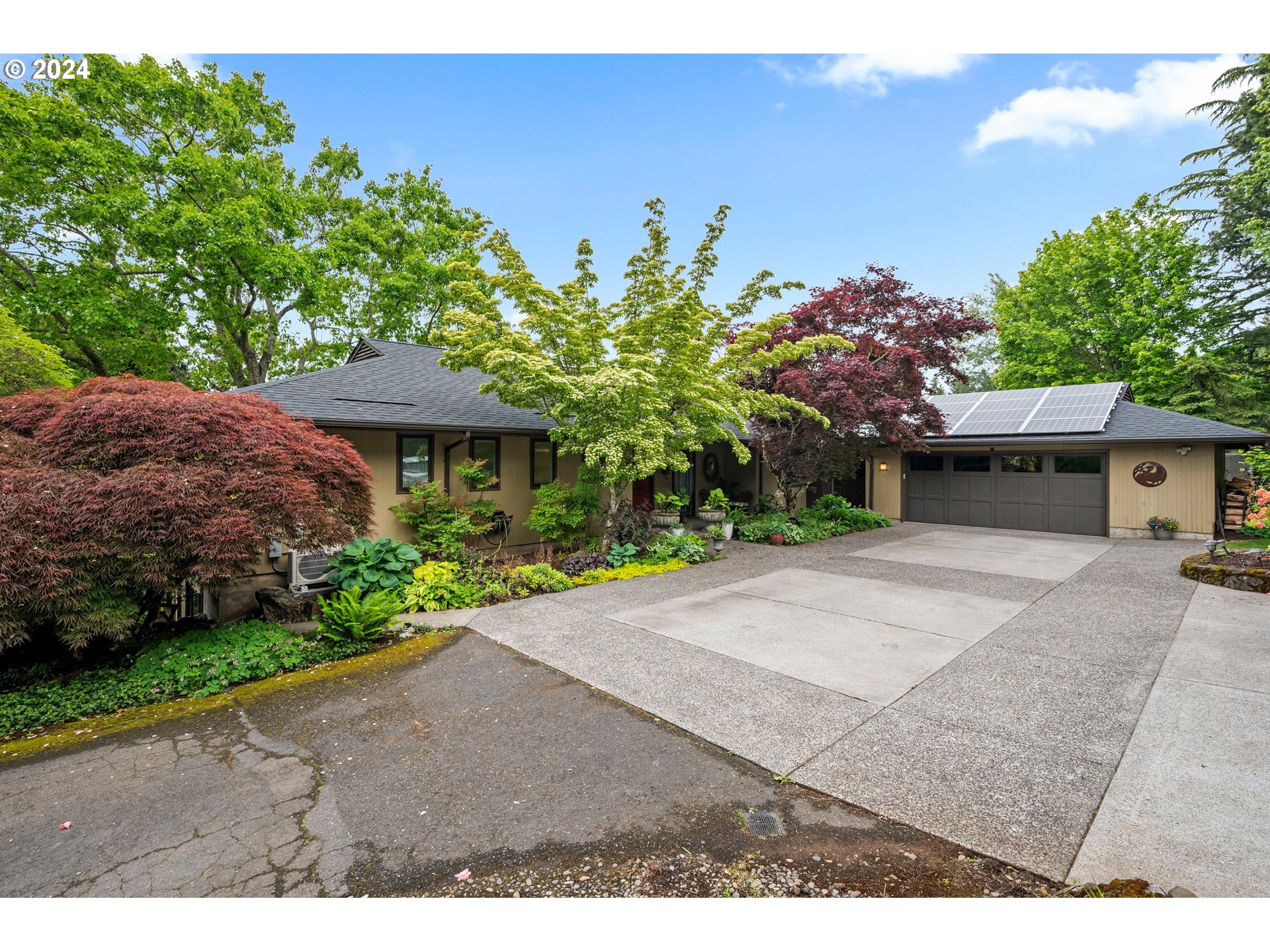10561 Southeast Idleman Road Happy Valley, OR 97086 - Photo 2 of 43 Gallery Image 2