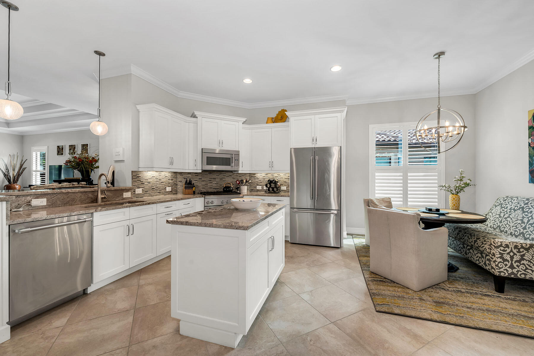 6589 Roma Way Naples, FL 34113 - Photo 10 of 49 226022285e