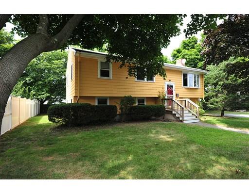 83 Mountford Road Hull, MA 02045 - Photo 1 of 26 Gallery Image 1