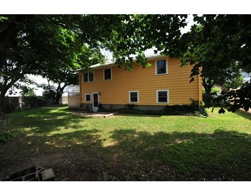 83 Mountford Road Hull, MA 02045 - Photo 5 of 26 Gallery Image 5