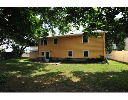 83 Mountford Road Hull, MA 02045 - Photo 6 of 26 Gallery Image 6