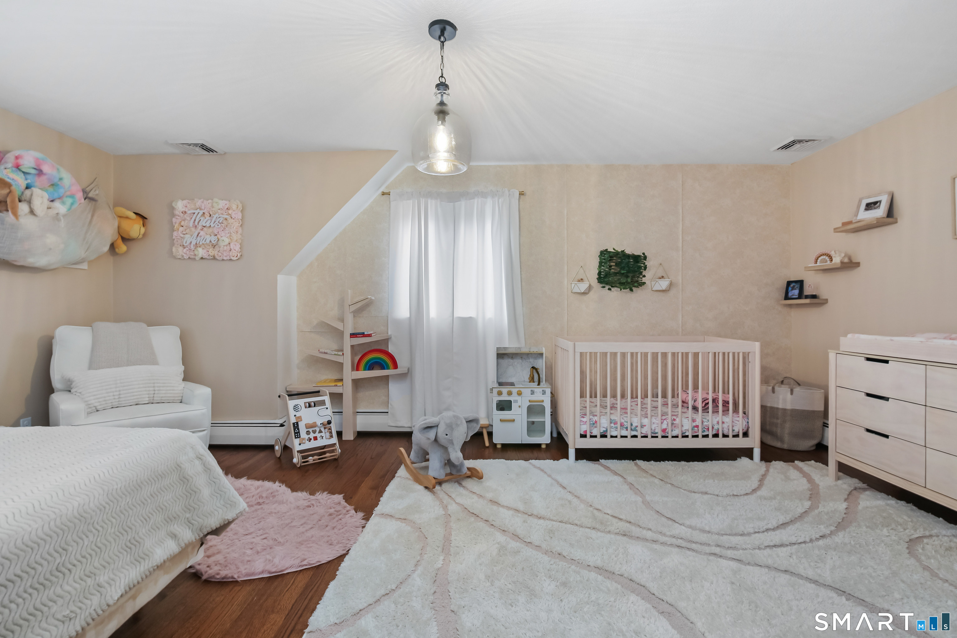 244 Strobel Road Trumbull, CT 06611 - Photo 15 of 34