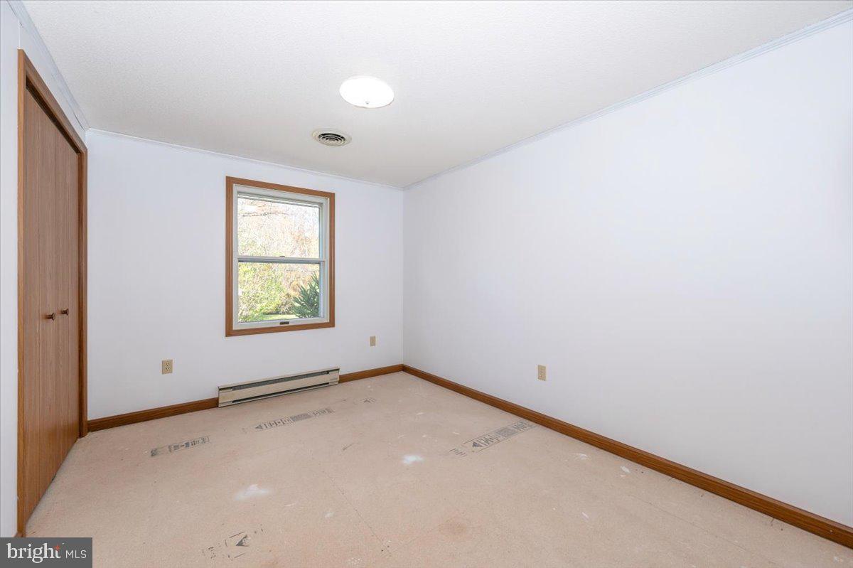 29007 Ridge Road Mount Airy, MD 21771 - Photo 28 of 50 an empty room with a window