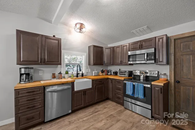 $359,000 | 388 Pinewood Knoll Drive, Hendersonville, NC 28739