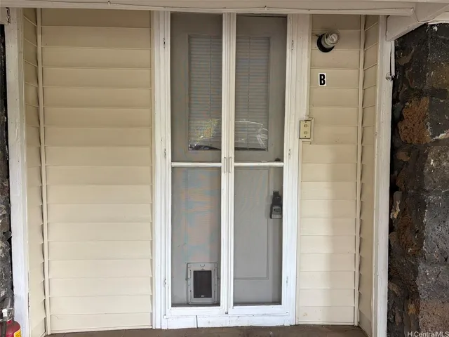 $1,700 | 2033 Oahu Avenue, Unit B, Honolulu, HI 96822