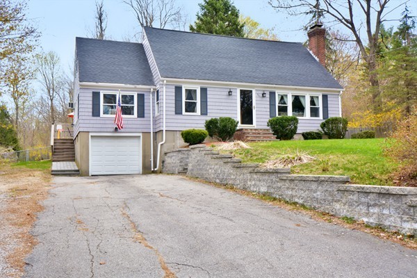 55 Appleton Road Auburn, MA 01501 - Photo 2 of 27 Gallery Image 2