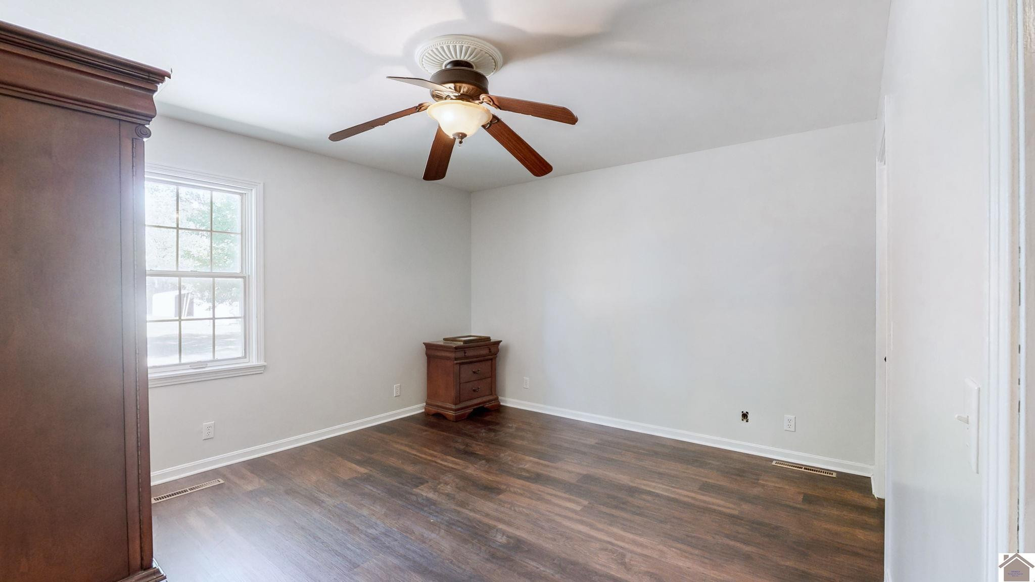 1225 Robertson Road North Murray, KY 42071 - Photo 24 of 31 Photo 24