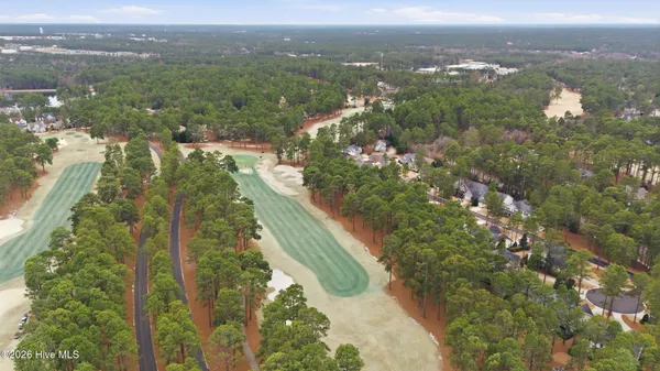 $750,000 | 21 Deacon Palmer Place, Southern Pines, NC 28387