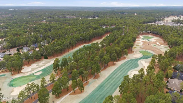 $750,000 | 21 Deacon Palmer Place, Southern Pines, NC 28387