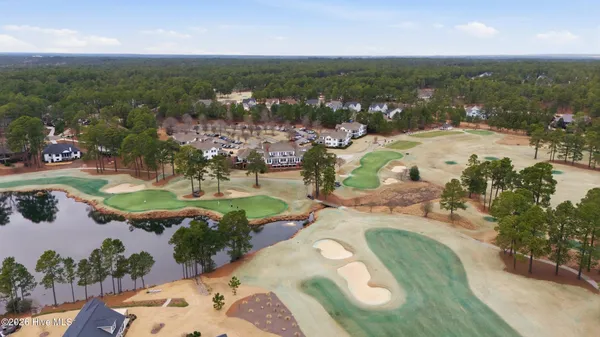 $750,000 | 21 Deacon Palmer Place, Southern Pines, NC 28387