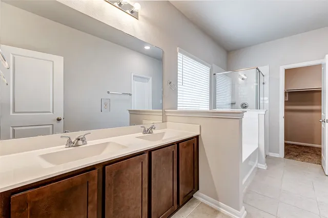 $2,700 | 10511 Snowy Ridge Lane, Rosharon, TX 77583