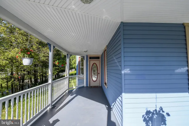 $219,000 | 115 E Street, Oakland, MD 21550