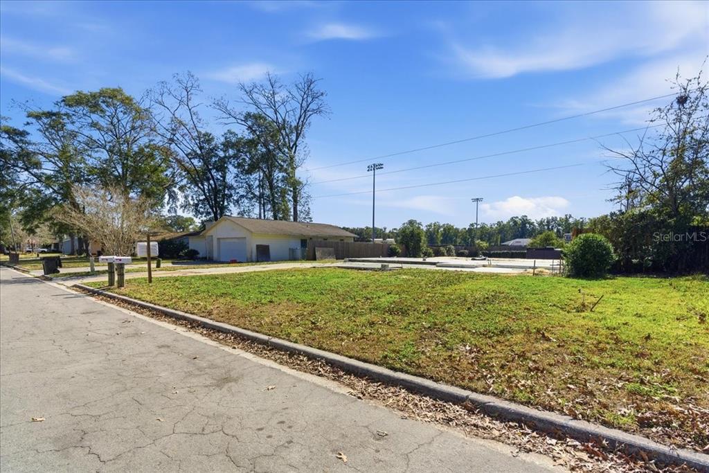 8203 Southwest 13th Road Gainesville, FL 32607 - Photo 16 of 24